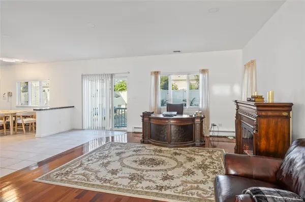 170 McKinley AVE, Franklin Square, NY 11010