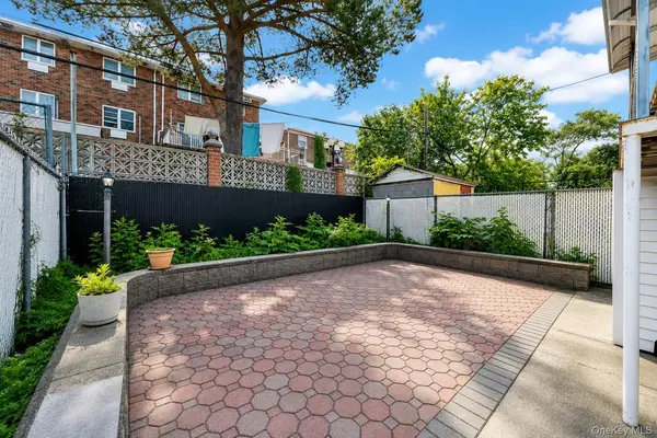 419 Turneur AVE, Bronx, NY 10473