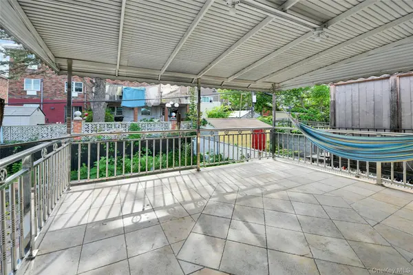 419 Turneur AVE, Bronx, NY 10473