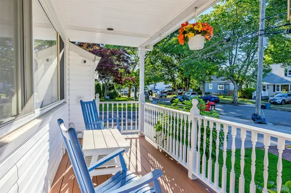 162 N Elm ST, Massapequa, NY 11758