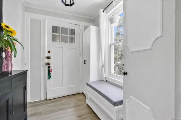 61-20 156th ST, Flushing, NY 11367