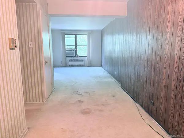 83-20 98 ST #2P, Woodhaven, NY 11421