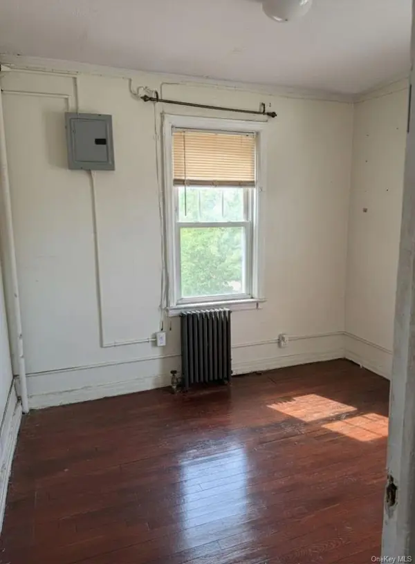 224-12 Linden BLVD, Cambria Heights, NY 11411