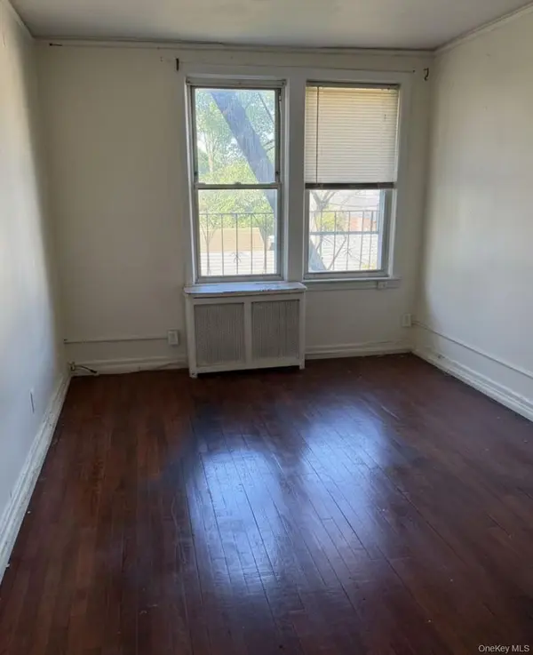 224-12 Linden BLVD, Cambria Heights, NY 11411