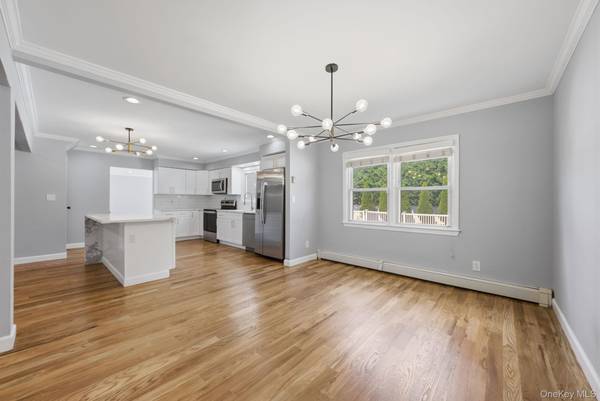 2415 Babylon TPKE, Merrick, NY 11566