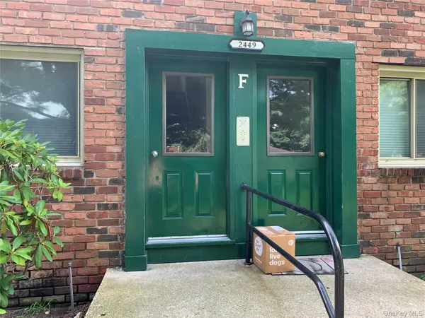2449F Union BLVD #12B, Islip, NY 11751