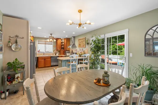 35 Highland AVE, Walden, NY 12586