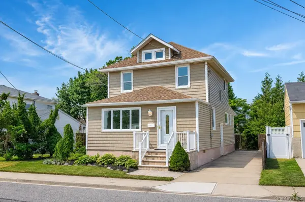 2500 Centre AVE, Bellmore, NY 11710