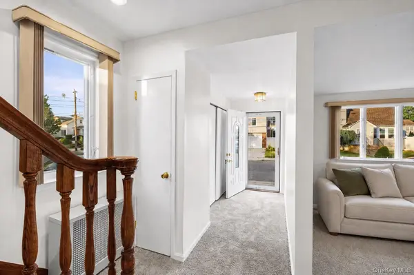 2500 Centre AVE, Bellmore, NY 11710