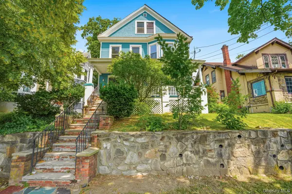 65 N Clinton ST, Poughkeepsie, NY 12601