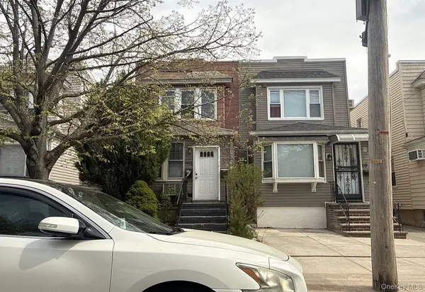 69-37 68th ST, Glendale, NY 11385