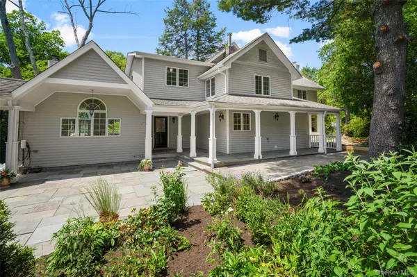 125 Saxon Woods RD,  White Plains,  NY 10605