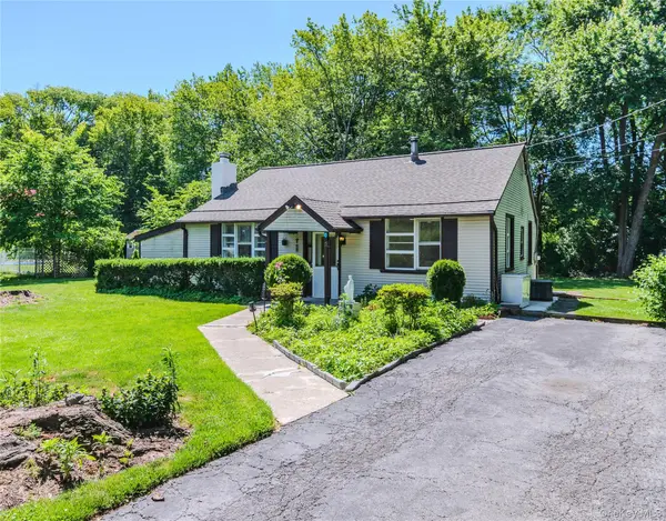 15 Maple DR, Brewster, NY 10509