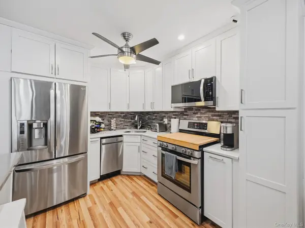 316 Parkside DR, Suffern, NY 10901