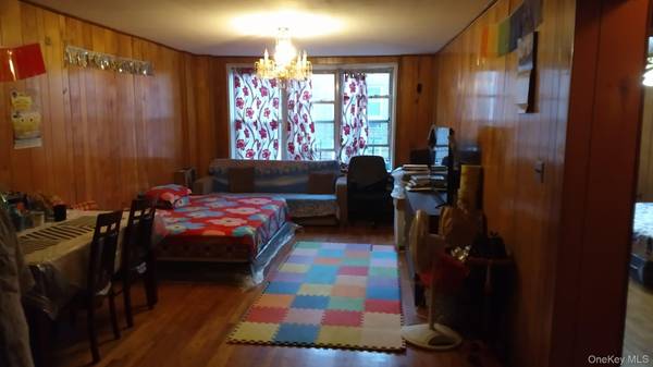 86-05 60TH ROAD #3B, Elmhurst, NY 11373
