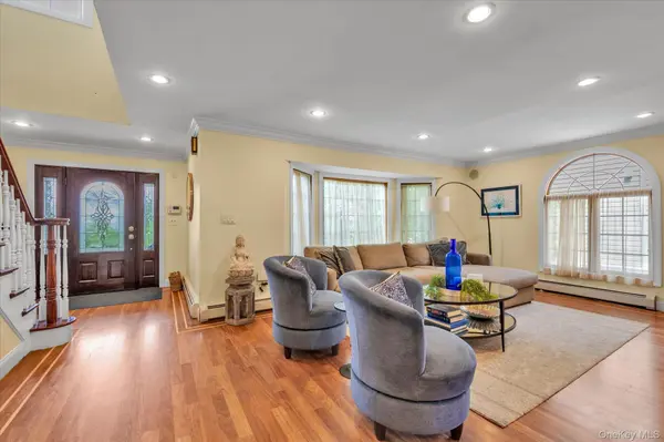 2635 Merrick AVE, Merrick, NY 11566