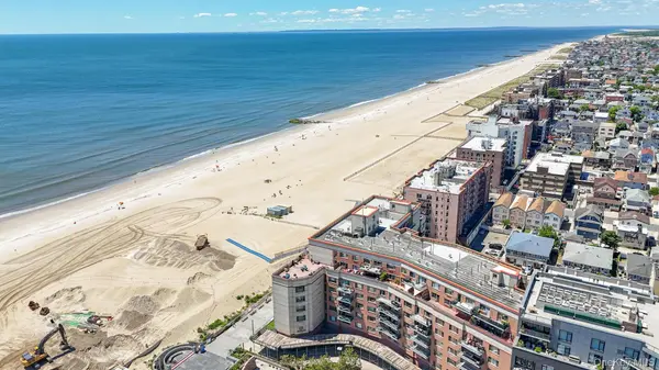 136 Beach 117th ST #7J, Rockaway Park, NY 11694