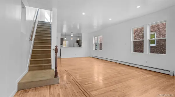 937 E 225th ST, Bronx, NY 10466