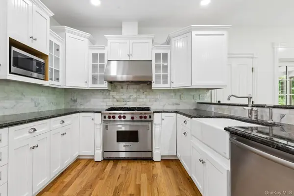 23 Osprey RD, Shelter Island, NY 11964