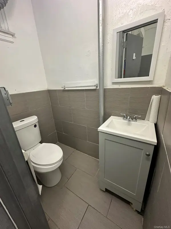 47-20 48th AVE, Woodside, NY 11377