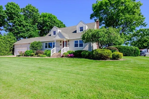1401 Herzel BLVD, West Babylon, NY 11704
