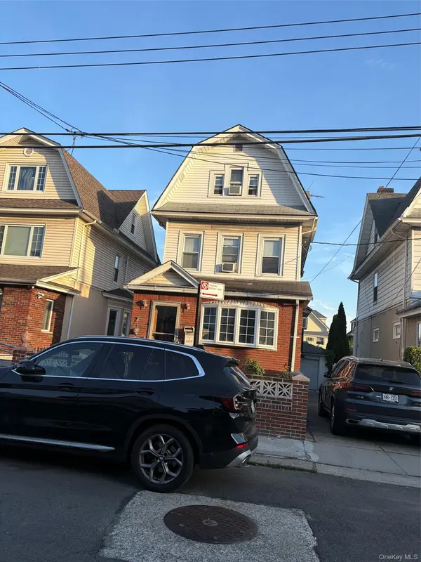 13952 86th RD, Jamaica, NY 11435