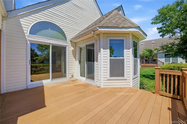 2508 Nicole DR, Port Jefferson Station, NY 11776