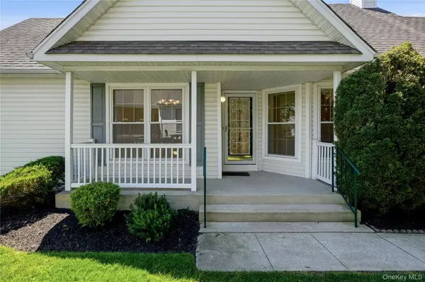 2508 Nicole DR, Port Jefferson Station, NY 11776