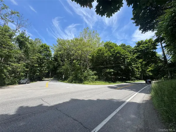 15 Darlington RD, Bedford, NY 10549