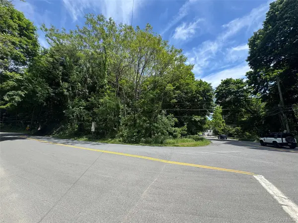 15 Darlington RD, Bedford, NY 10549