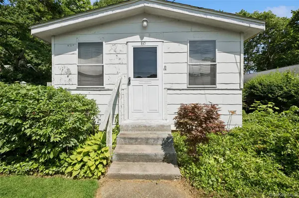 60 Kenneth AVE, Huntington, NY 11743