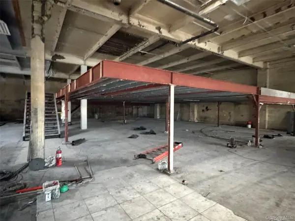 5459 43rd ST, Maspeth, NY 11378