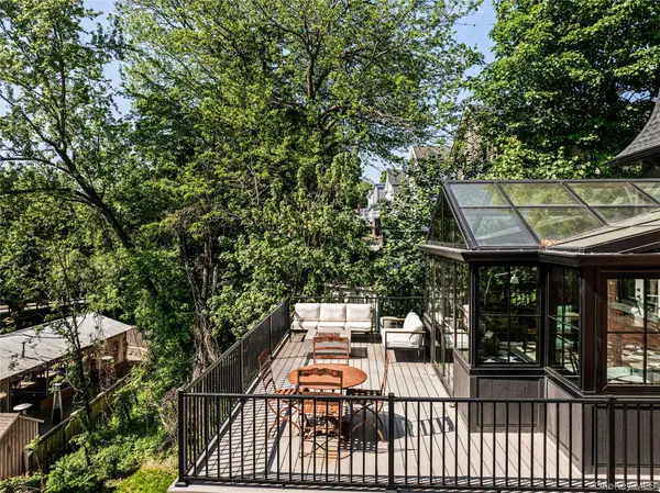 33 Davis ST, Beacon, NY 12508