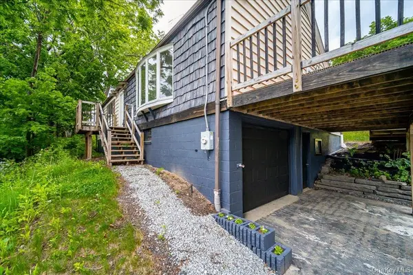 99 Moore ST, Kingston, NY 12401