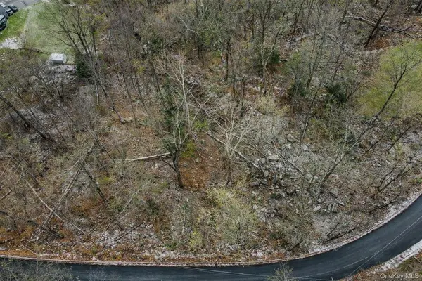 32 Winston LN, Garrison, NY 10524