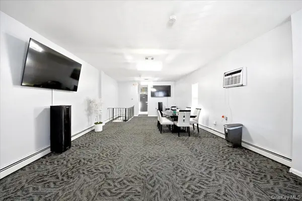 1020 McLean AVE, Yonkers, NY 10704