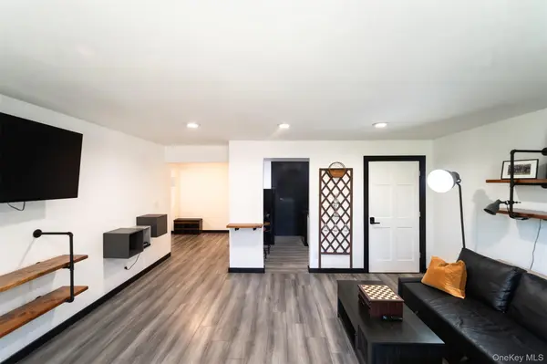 88-29 155th AVE #3F, Howard Beach, NY 11414