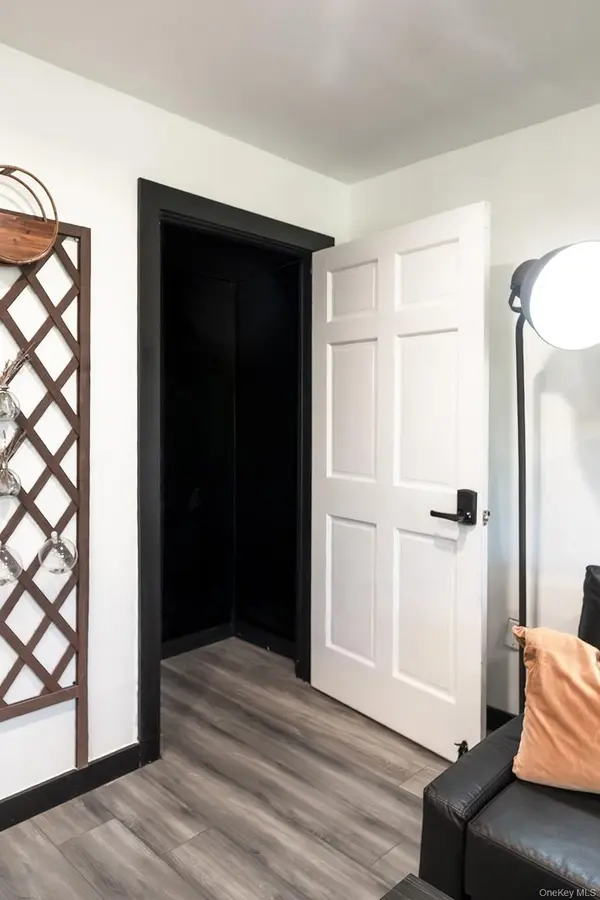 88-29 155th AVE #3F, Howard Beach, NY 11414