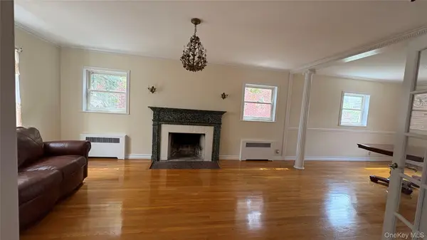 6240 Cromwell CRES, Rego Park, NY 11374