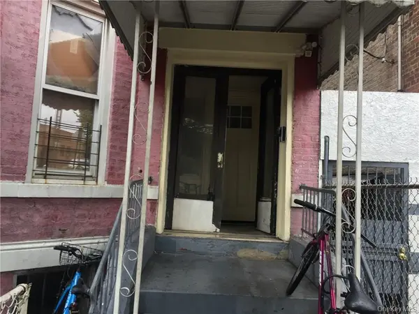 881 Longfellow AVE, Bronx, NY 10474