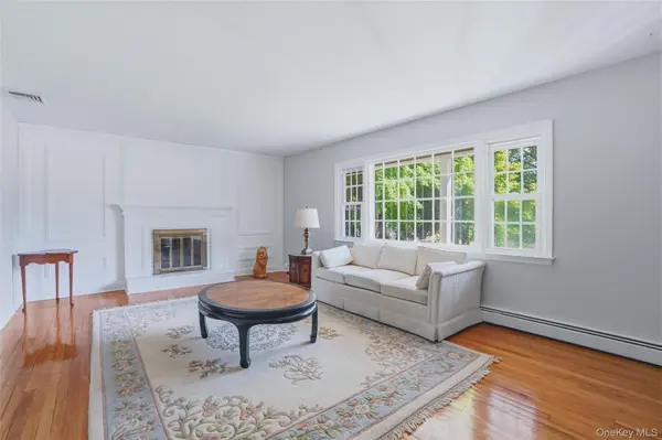 10 Sharon CT, Cornwall On Hudson, NY 12520
