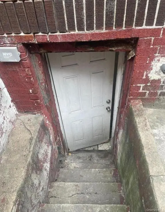 1094 Longfellow AVE, Bronx, NY 10459