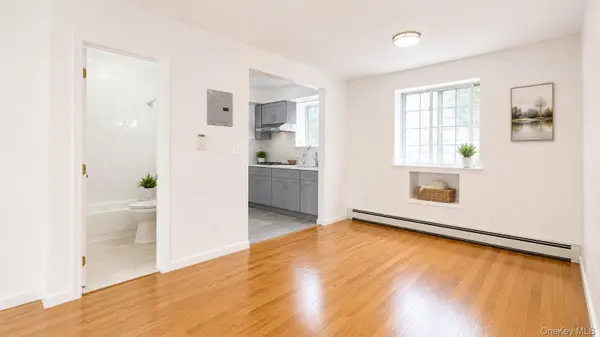 8604 58th AVE #3 Family, Elmhurst, NY 11373