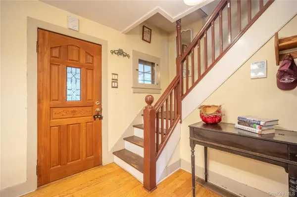 138 Ohioville RD, New Paltz, NY 12561