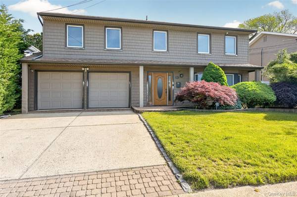 3145 Hewlett AVE, Merrick, NY 11566