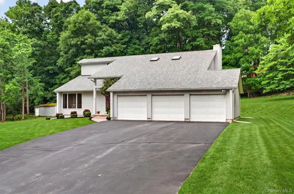 7 Indian Hill RD, Warwick, NY 10990