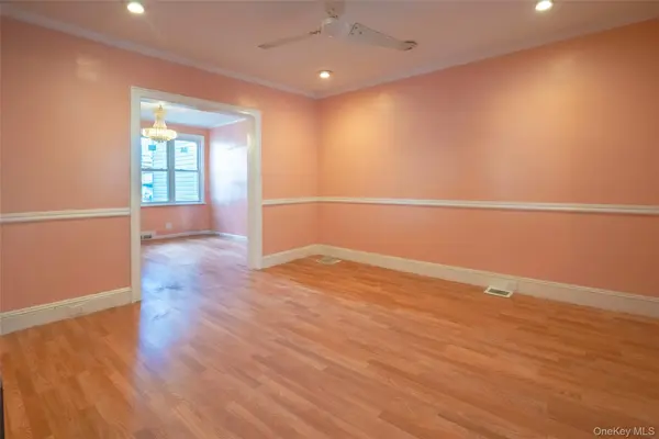 11205 103rd AVE, Richmond Hill, NY 11419