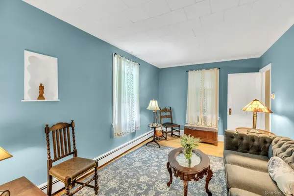 436 Bedell TER, West Hempstead, NY 11552