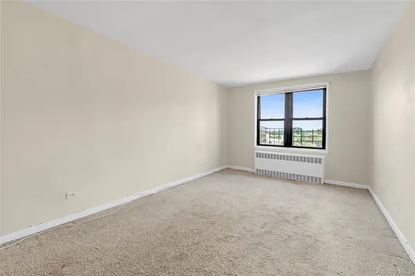 150-11 72nd RD #6E, Kew Garden Hills, NY 11367