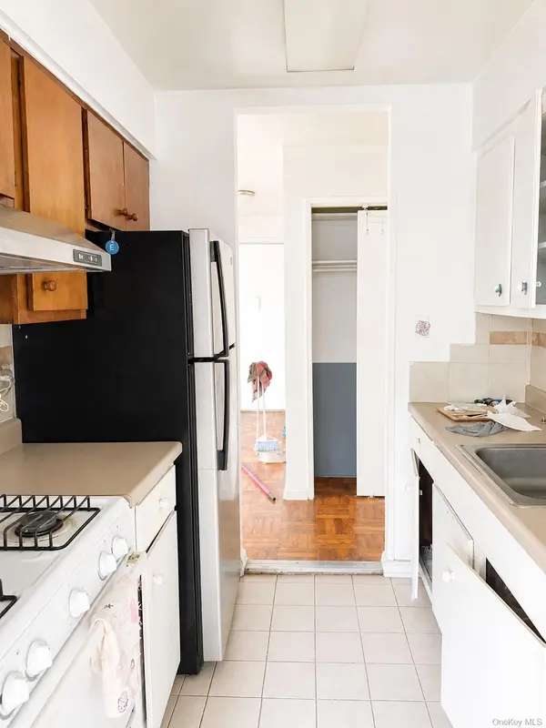 13405 Dahlia AVE #11-1B, Flushing, NY 11355